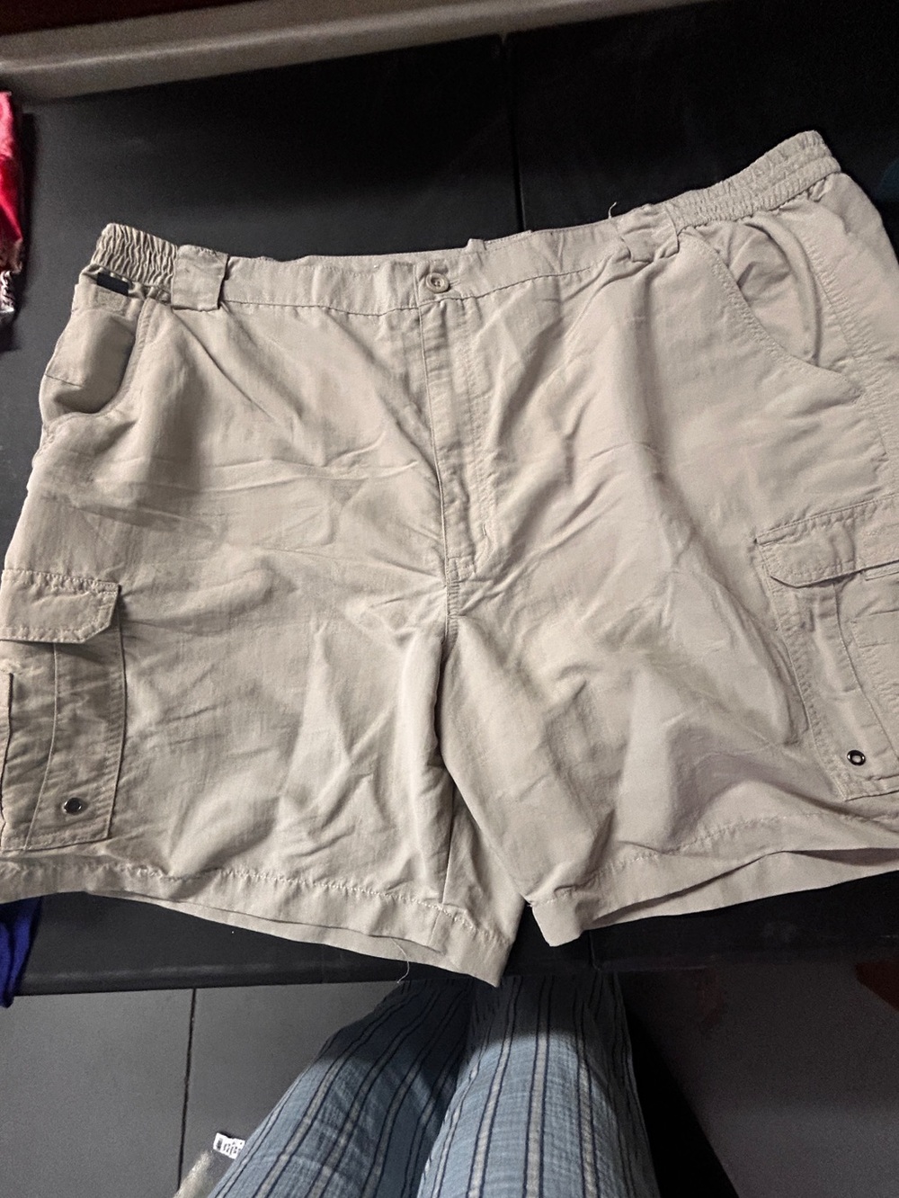 Men's Beige Cargo Shorts - Relaxed Fit size 50 - Picture 4 of 7